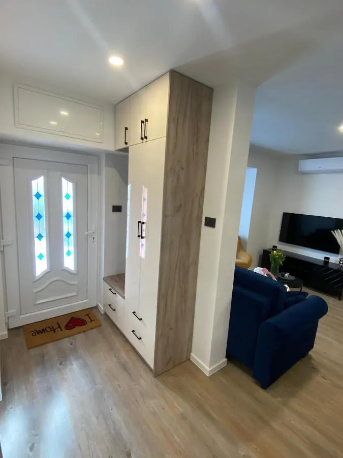 Apartman Hana Crikvenica 0*,  Croatia